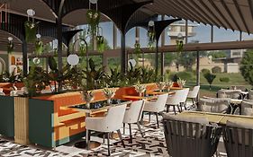 Q Style Hotel